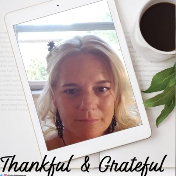 Meet your Posher, Danielle - Picture 1 of 13